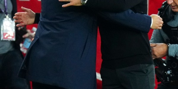 Leyu 体育网站-萨顿预测：利物浦主场1-2阿森纳；曼联小胜伯恩利&amp;amp;曼城客胜布莱顿