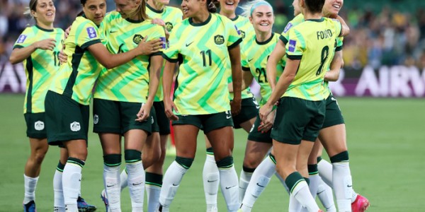 乐鱼中国官方网-中国女足进四强，更衣室庆祝曝光：球员跳舞狂欢 半决赛时间敲定|中国台北女足|亚洲杯|王霜|世界杯|乌兹别克斯坦女足_新浪体育_新浪新闻