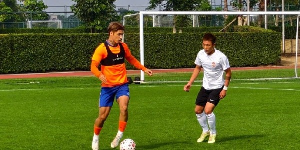 乐鱼最新登录入口-山东泰山与青岛西海岸进行热身赛 最终山东泰山1:2不敌青岛西海岸