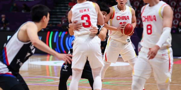 韩国队三分24中3！中国男篮肉搏消耗拉满硬度 内线优势支配矮人群