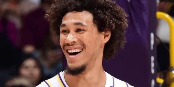 湖人复仇迎连胜，东契奇满分詹姆斯优秀，两替补也进红榜