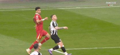 1742146265376009357.gif 9.gif